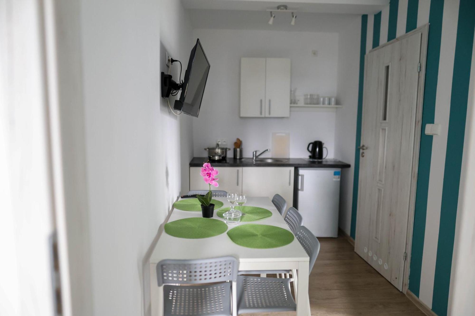 Apartamenty Poddabek- Basen Kryty, Sauna, Animacje Dla Dzieci , Malpi Gaj, Baseny Na Dachu بودودومبيا المظهر الخارجي الصورة